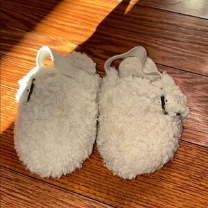 Cat & Jack White Plush Slippers
